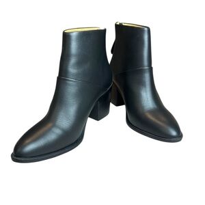 Nisolo Dari Black Leather Commuter Ankle Boots With Back Gold Zipper Size 6.5